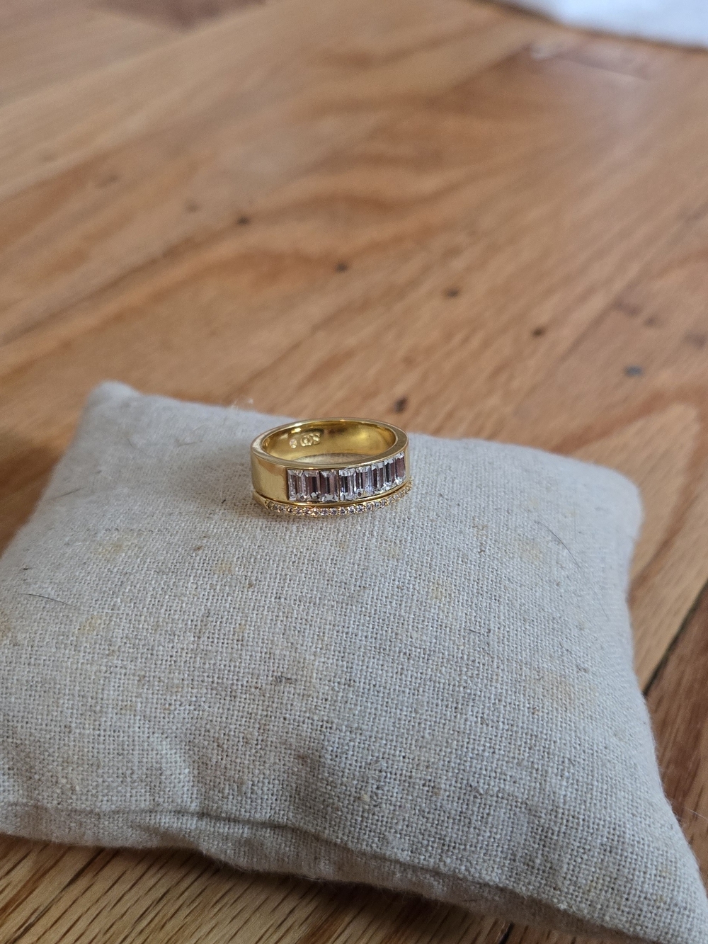Stella & Dot Gold Band Ring with Clear Baguette Stones Size 6